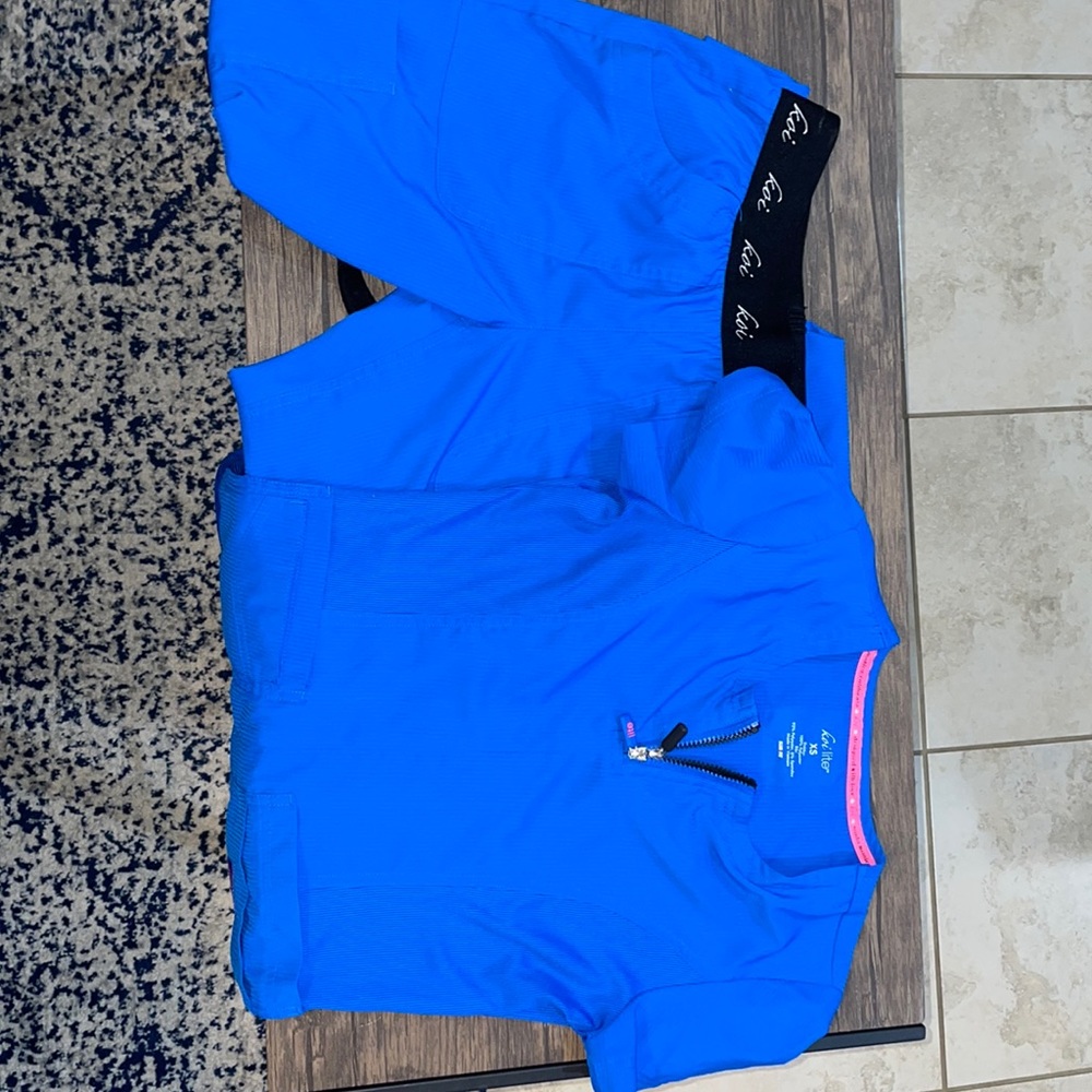KOI scrubs set